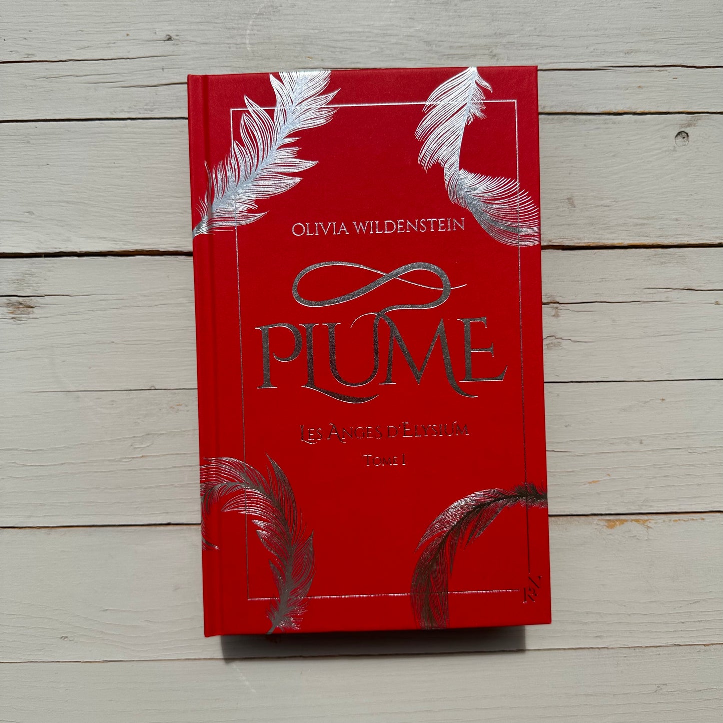 PLUME (French hardcover)